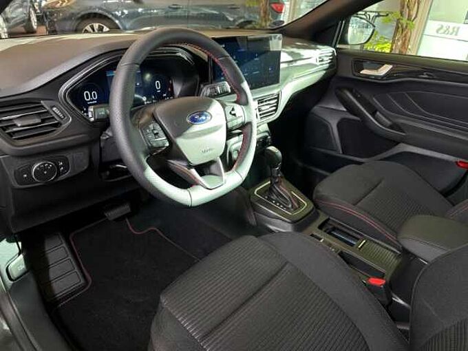 Ford Focus ST-Line X+Automatik+AHK+B&O+Kamera+Navi