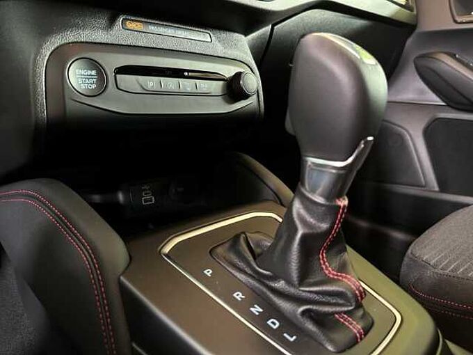 Ford Focus ST-Line X+Automatik+AHK+B&O+Kamera+Navi