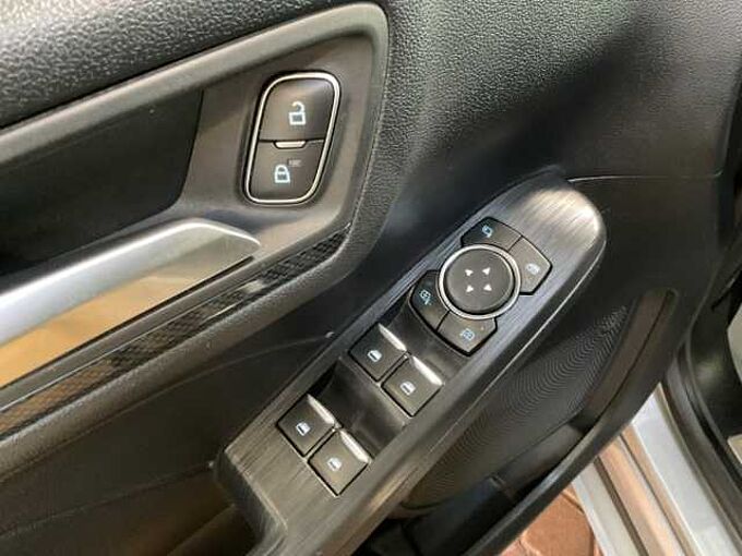 Ford Kuga ST-Line PHEV+Kamera+Navi+Sitzheiz.+Allwetter 