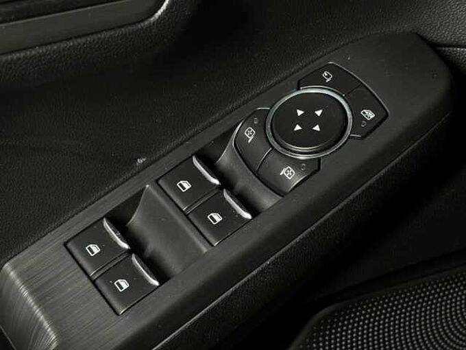 Ford Kuga Titanium+Automatik+AHK+Kamera+Key-Free 