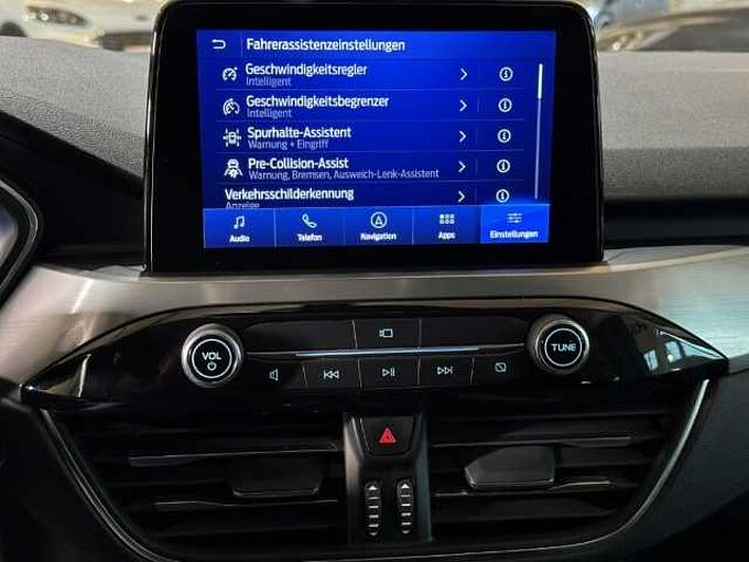 Ford Kuga Titanium+Automatik+AHK+Kamera+Key-Free 