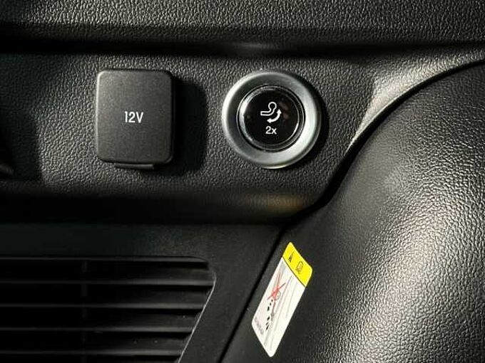 Ford Kuga Titanium+Automatik+AHK+Kamera+Key-Free 