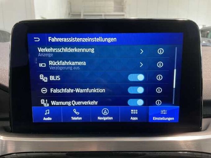 Ford Kuga Titanium Winter-P, R&Uuml;CKF. NAVI. PDC. Allwetterreifen 