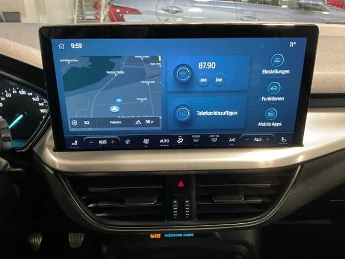 Ford Focus Turnier Titanium RÜCKF. Winter-P. NAVI. PDC