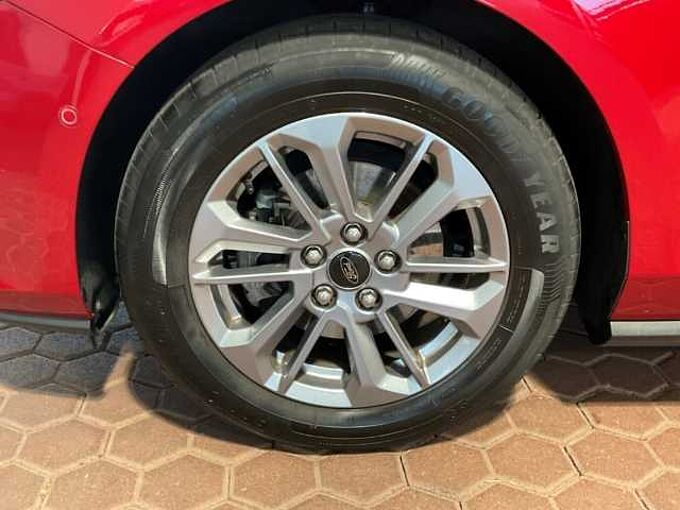 Ford Focus Turnier Titanium RÜCKF. Winter-P. NAVI. PDC