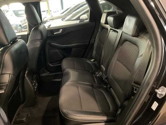 Ford Kuga Plug-In Hybrid Titanium X . Pano. elektr AHK. Winter-P