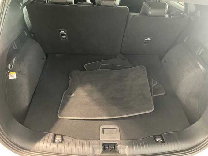 Ford Kuga Plug-In Hybrid Vignale elektr AHK. NAVI. R&Uuml;CKF. Winter-P 