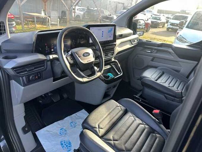 Ford Tourneo Custom Bus 320 L1 Titanium X FWD+8 Sitzer