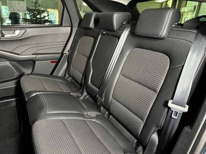 Ford Kuga Titanium X+Automatik+AHK+Kamera+B&O+Navi 