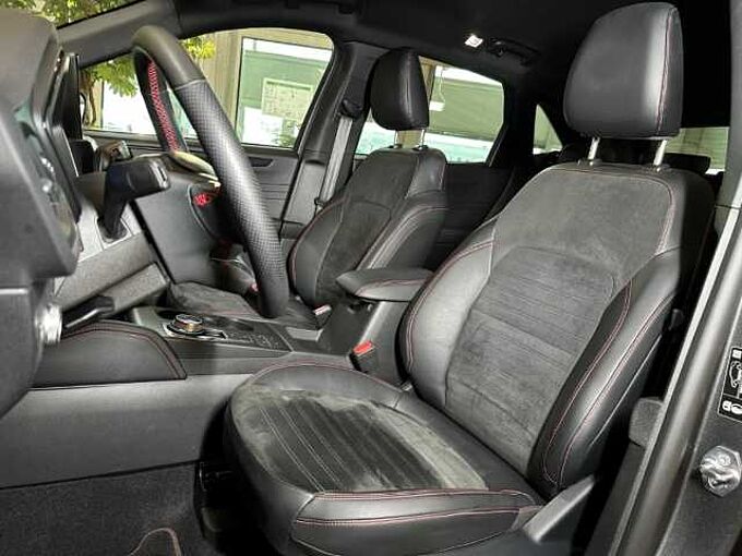 Ford Kuga ST-Line X+Automatik+AHK+B&O+Kamera+Navi 