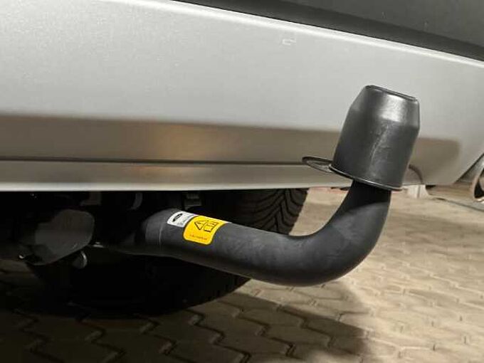 Ford Kuga Titanium X+Automatik+AHK+B&O+Kamera+Navi 