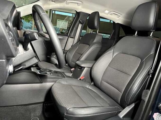 Ford Kuga Titanium X+Automatik+AHK+B&O+Kamera+Navi 