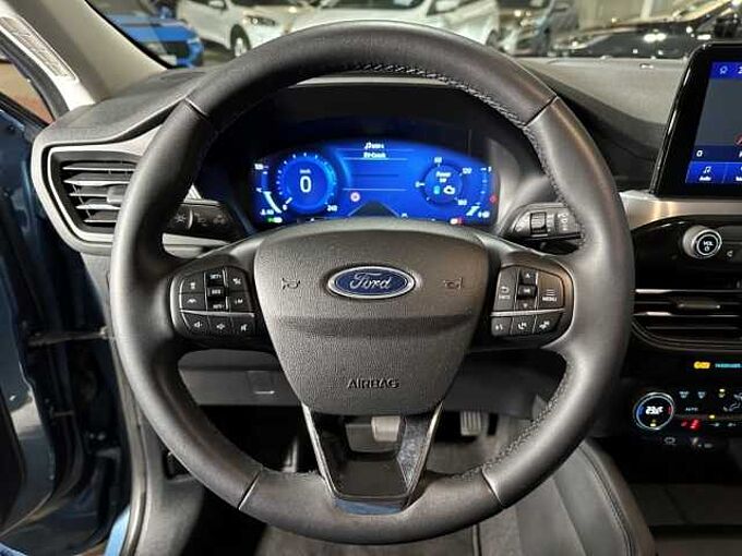 Ford Kuga Titanium X+Automatik+AHK+B&O+Kamera+Navi 