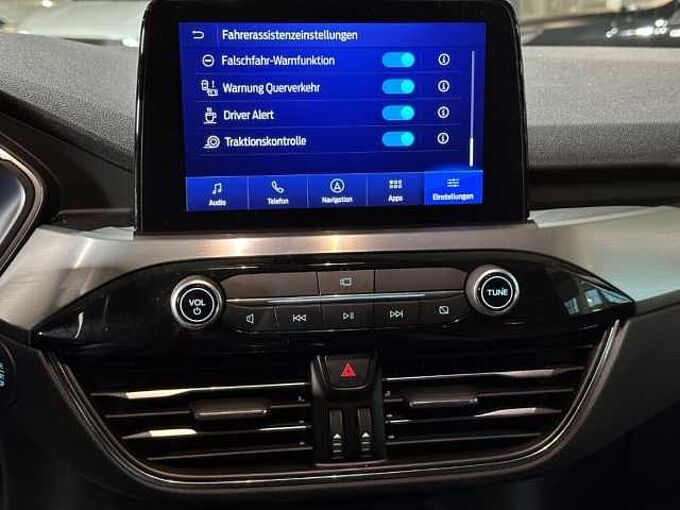 Ford Kuga Titanium X+Automatik+AHK+B&O+Kamera+Navi 