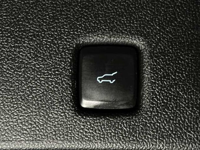 Ford Kuga Titanium X+Automatik+AHK+B&O+Kamera+Navi 