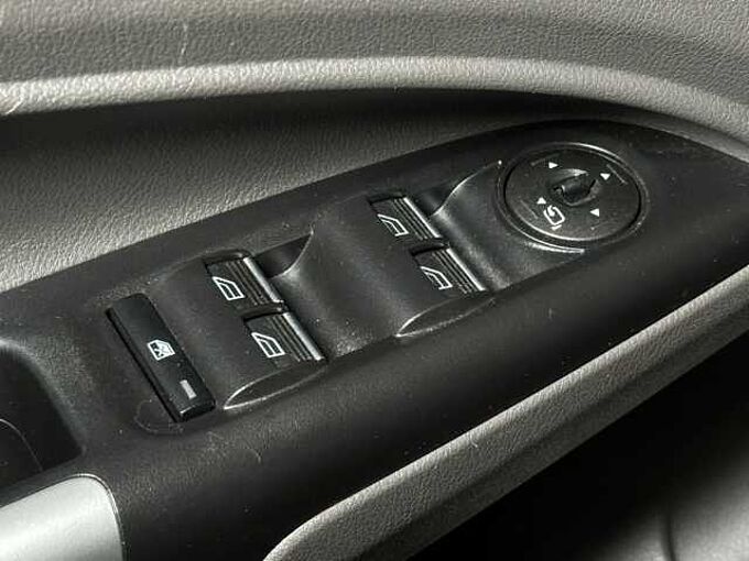 Ford Tourneo Connect Titanium L2+Automatik+Kamera 