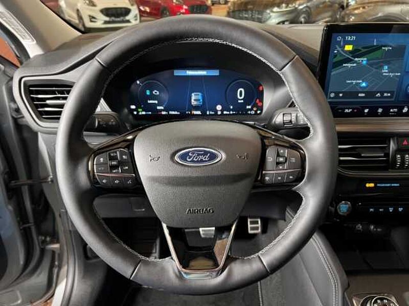 Ford Kuga Active X Automatik+Navi+B&O+Rückfahrkamera Active X+Automatik+Navi+B&O+Rückfahrkamera