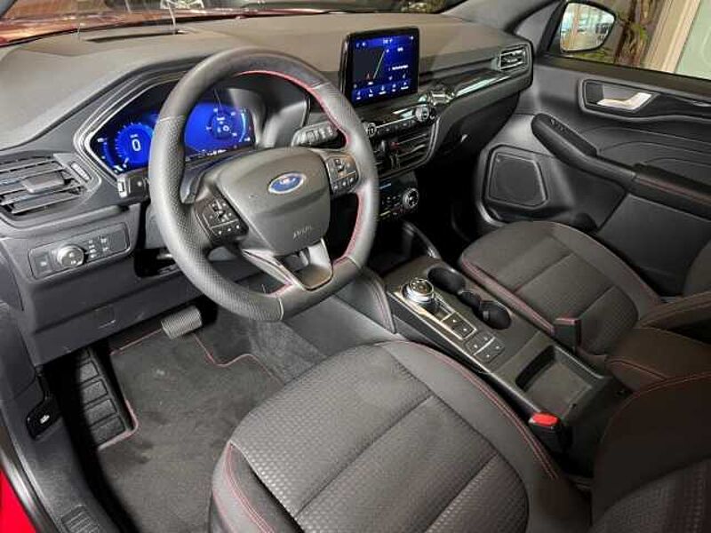 Ford Kuga ST-Line+Automatik+Pano+Navi+Key-Free+LED ST-Line+Automatik+Pano+Navi+Key-Free+LED