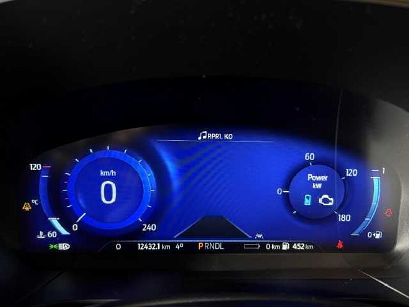 Ford Kuga ST-Line+Automatik+Pano+Navi+Key-Free+LED ST-Line+Automatik+Pano+Navi+Key-Free+LED