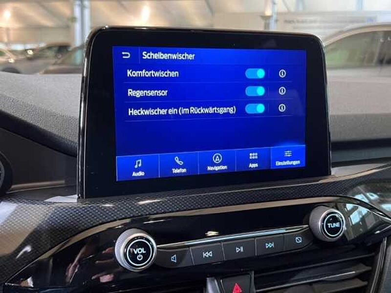 Ford Kuga ST-Line+Automatik+Pano+Navi+Key-Free+LED ST-Line+Automatik+Pano+Navi+Key-Free+LED