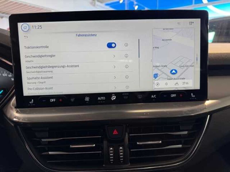 Ford Focus Titanium Turnier Automatik+Rückfahrkamera+Navi+Tempomat Titanium Turnier Automatik+Rückfahrkamera+Navi+Tempomat