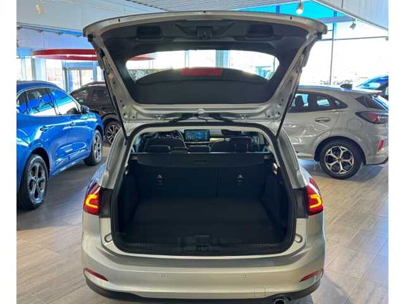 Ford Focus Titanium Turnier Automatik+Rückfahrkamera+Navi+Tempomat Titanium Turnier Automatik+Rückfahrkamera+Navi+Tempomat