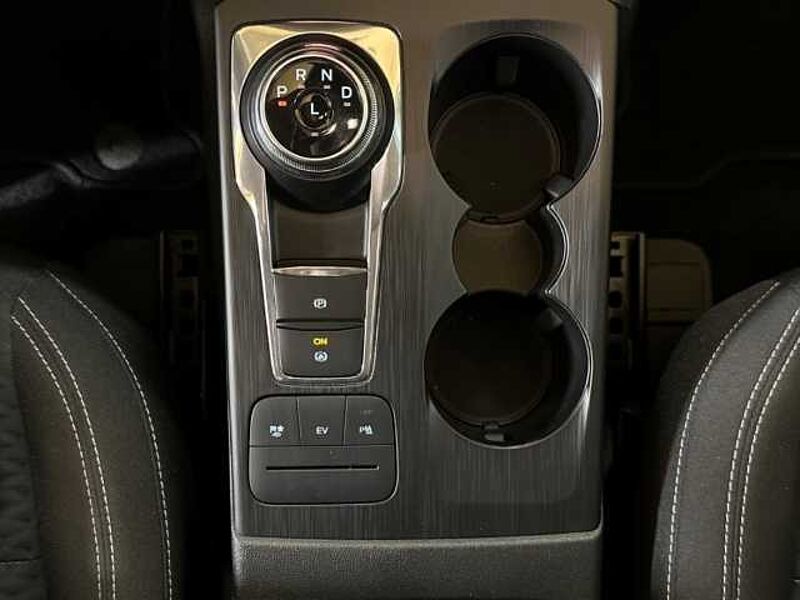 Ford Kuga Cool&Connect+Automatik+AHK+Navi+Sitzheizung