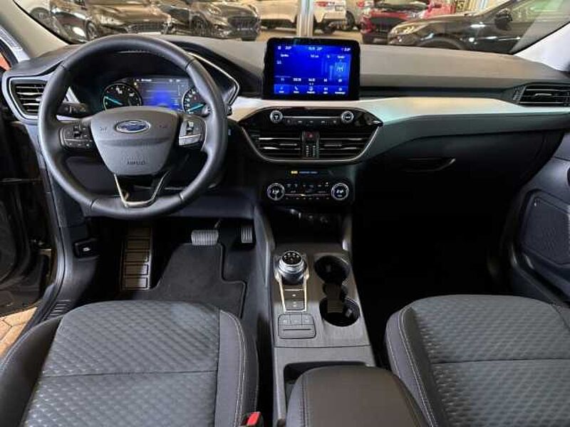 Ford Kuga Cool&Connect+Automatik+AHK+Navi+Sitzheizung