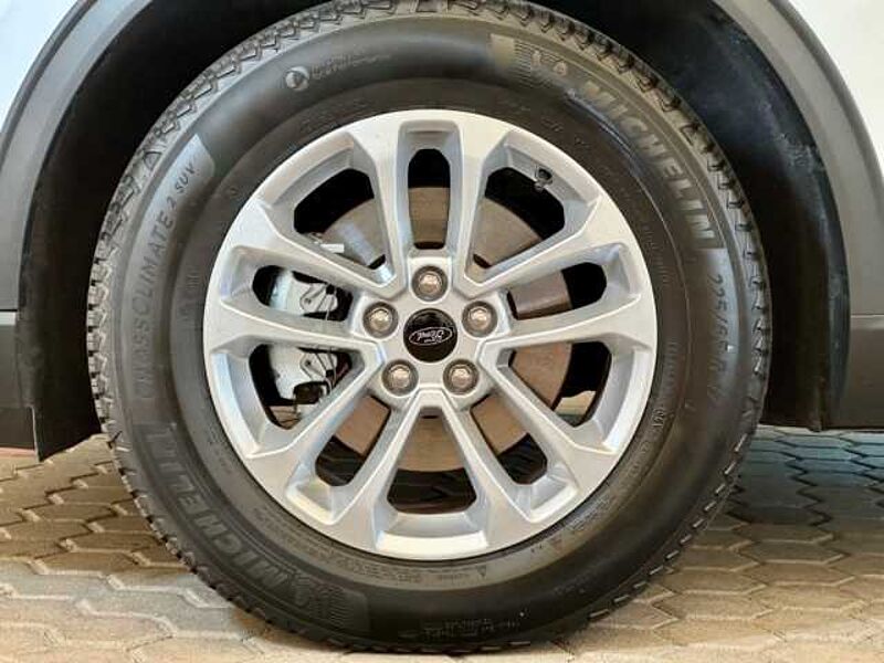 Ford Kuga Titanium+Automatik+Kamera+Navi+Key-Free