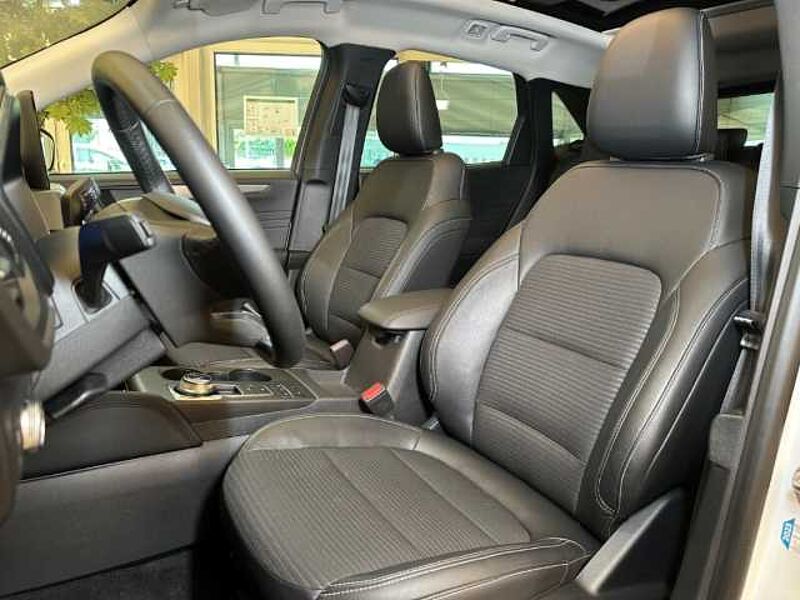 Ford Kuga Titanium X+Automatik+Pano+B&O+Key-Free