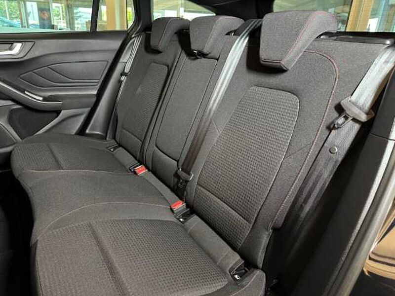 Ford Focus Turnier ST-Line X+AHK+Navi+Kamera+Key-Free