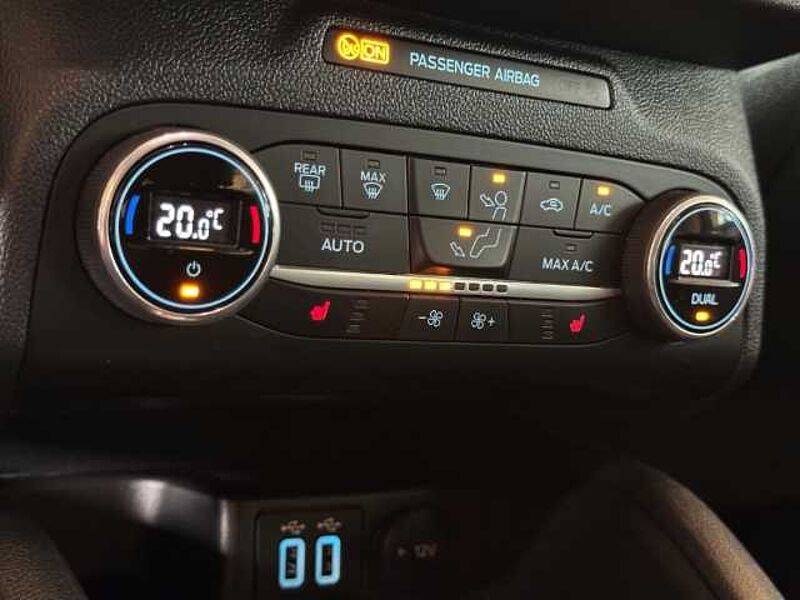 Ford Kuga Cool&Connect+Automatik+Navi+PDC+Sitzheizung