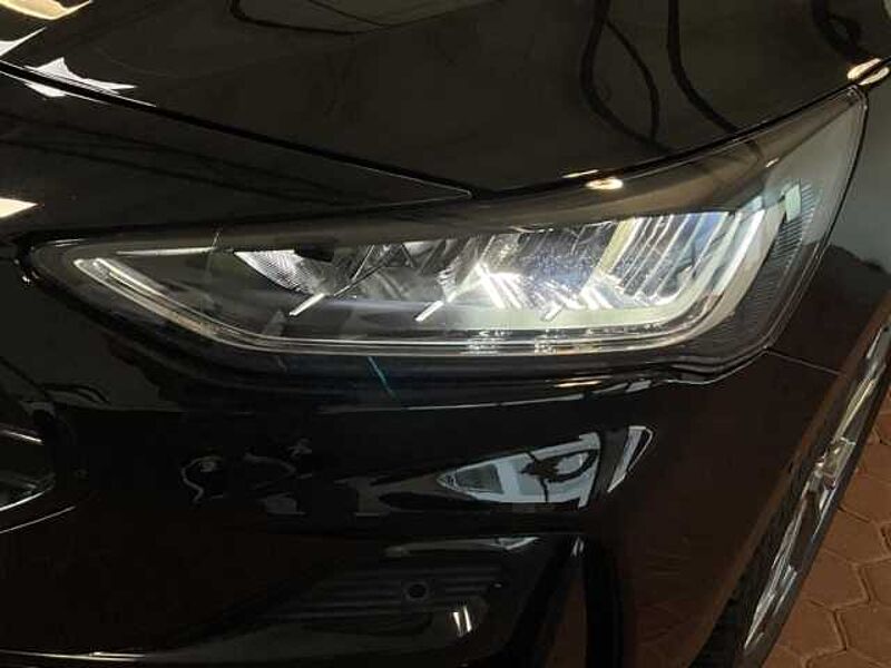 Ford Focus ST-Line+LED+Kamera+Head-UP+Navi+Keyless GO