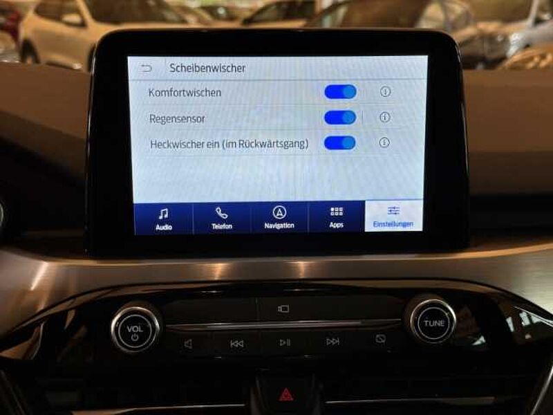 Ford Kuga Titanium+AHK+Rückfahrkamera+Navi+Key-Free