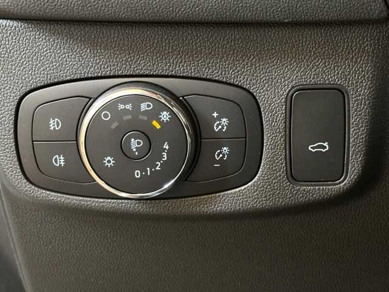 Ford Focus Turnier ST-Line X+Kamera+Head-Up+Key-Free