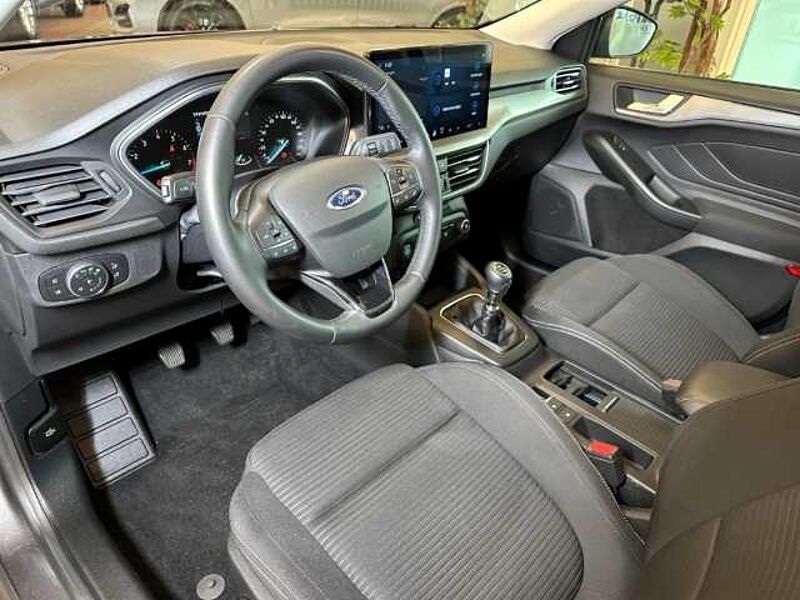 Ford Focus Titanium+*Facelift*+Navi+Klima+Tempo