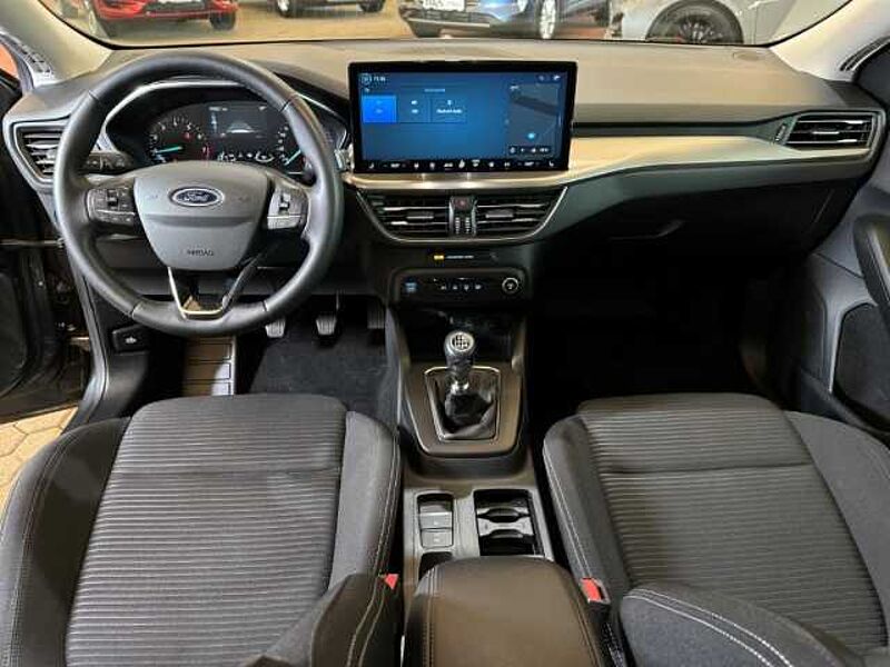 Ford Focus Titanium+*Facelift*+Navi+Klima+Tempo