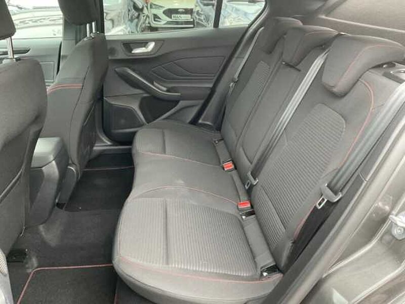 Ford Focus ST-Line X AHK. Pano. Winter-P. Rückf.