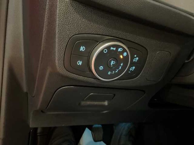 Ford Focus Titanium Turnier+KeyFree+Navi+Tempomat