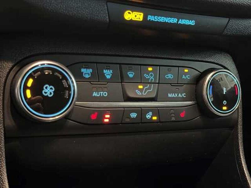 Ford Fiesta Titanium+Rückfahrkamera+Winter-P. +Tempo