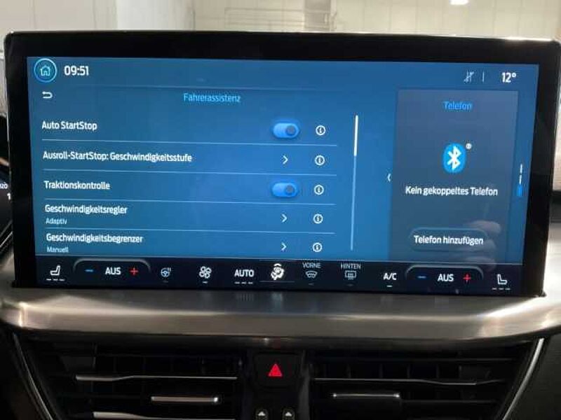 Ford Focus Titanium+Navi+LED+Kamera+KeylessGO+Sitzheizung