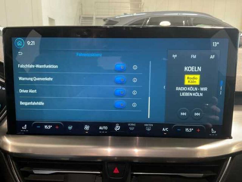 Ford Focus Titanium Winter-P. RÜCKF. PDC. NAVI. Allwetterreifen