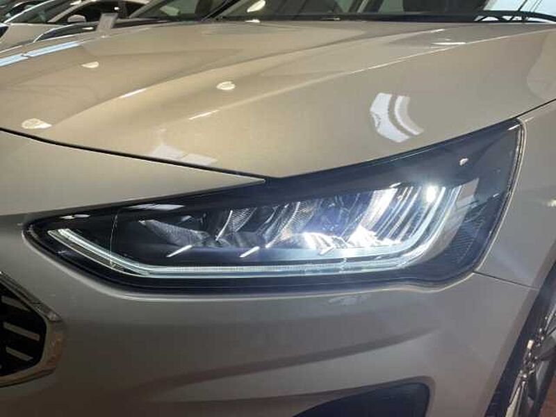 Ford Focus Titanium Winter-P. RÜCKF. PDC. NAVI. Allwetterreifen