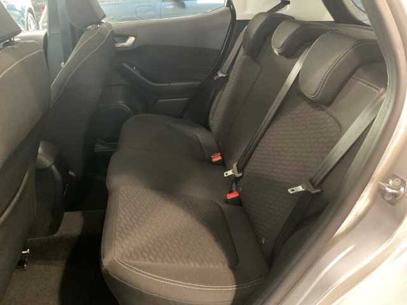 Ford Fiesta Titanium X RÜCKF. Winter-P. PDC. NAVI. Allwetterreifen