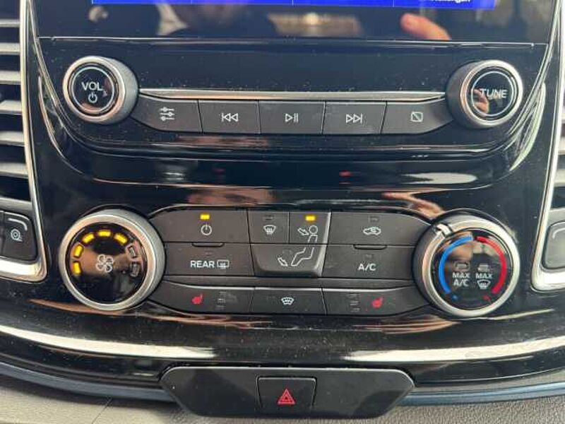 Ford Tourneo Custom Bus 320 L1 Active TOTW+Bi-Xenon+Rückfahrkamera