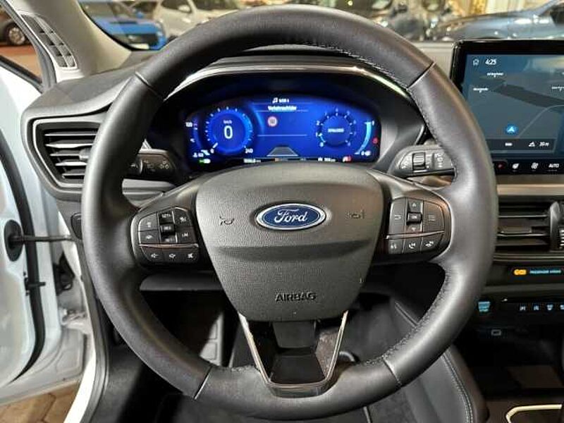 Ford Focus Titanium X+5J. Garantie*+Automatik+B&O