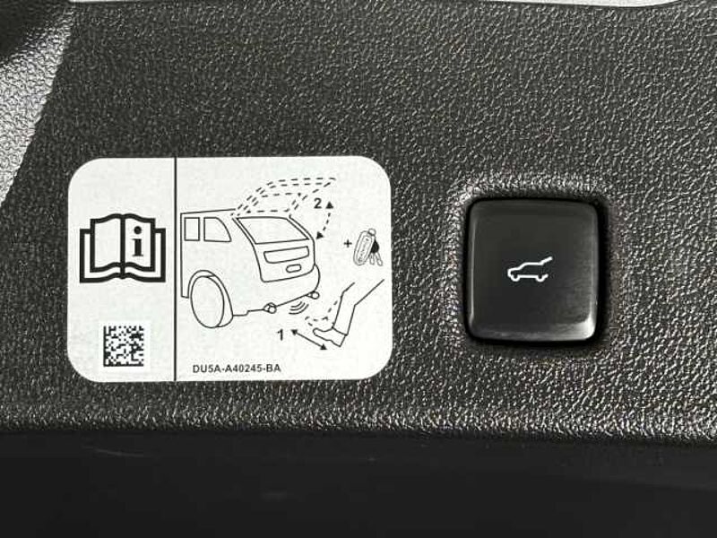 Ford Kuga ST-Line X+Kamera+B&O+Key-Free+BILS+Navi