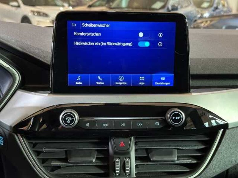 Ford Kuga Cool&Connect+Automatik+PDC+Navi+Winter-P.