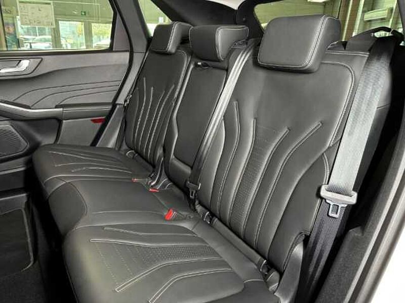 Ford Kuga Vignale+Automatik+AHK+B&O+Head-Up+Key-Free
