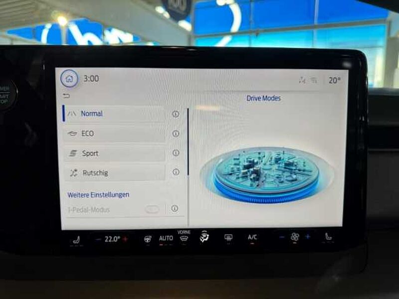 Ford Tourneo Courier BEV Titanium Rückfahrkamera+Klima+KeyFree